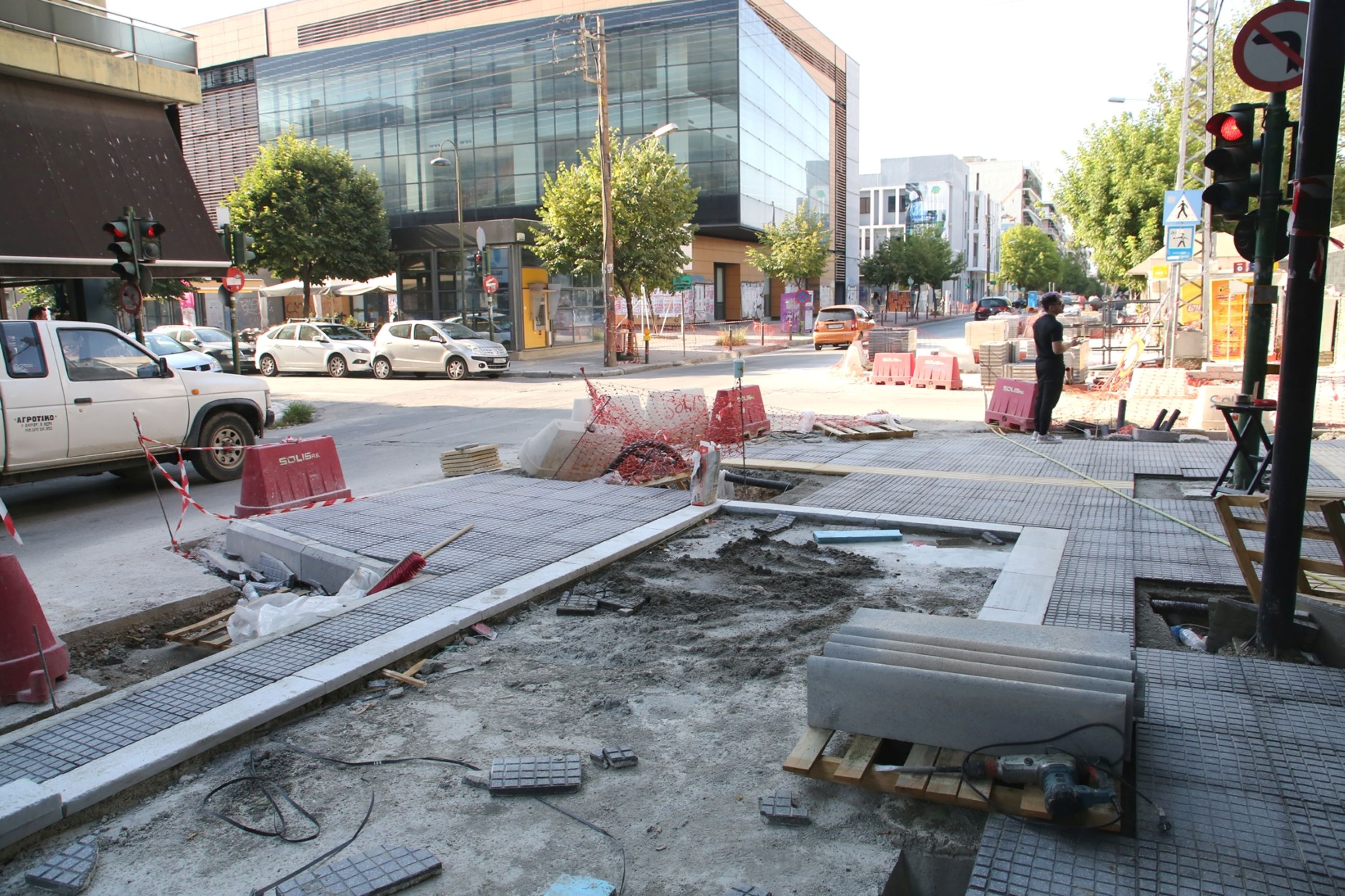 Τη Δευτέρα 28 Απριλίου οι εργασίες ανακατασκευής πεζοδρομίων στην οδό  Ηπείρου